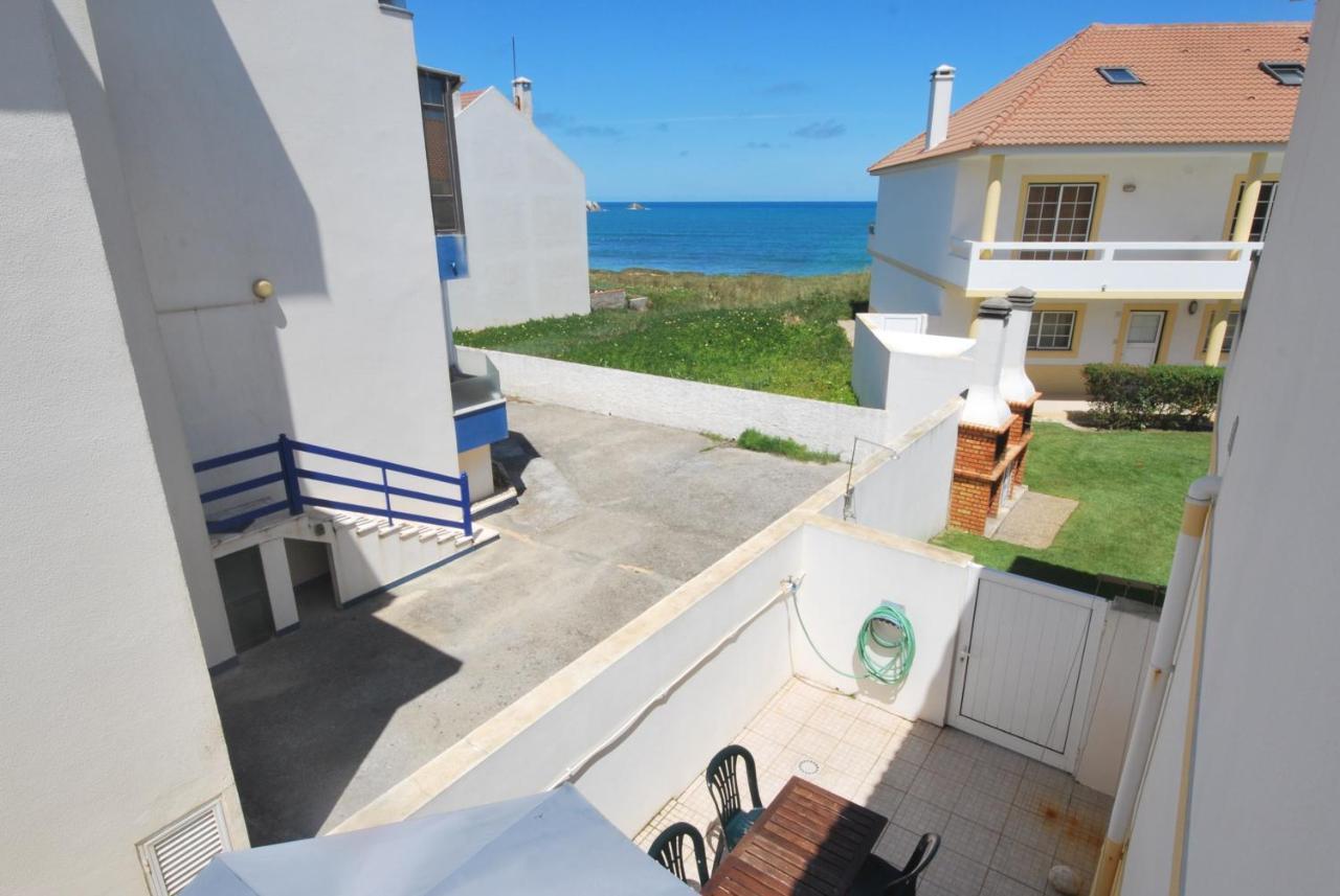 Casa Pedro - Baleal Beach, Balcony, Pool Exterior foto